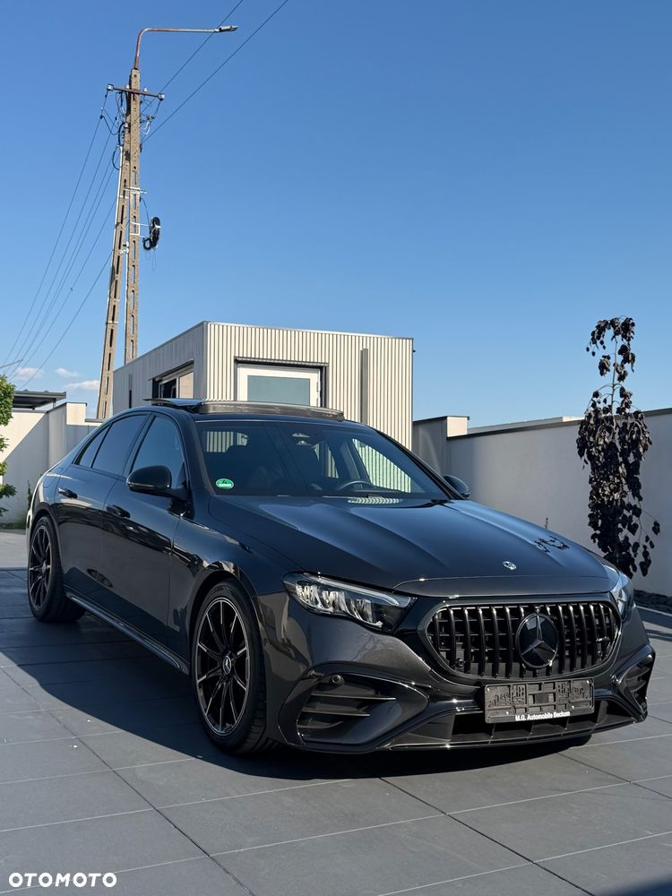 Mercedes-Benz Klasa E 220 d 4Matic 9G-TRONIC Edition AMG Line - 2