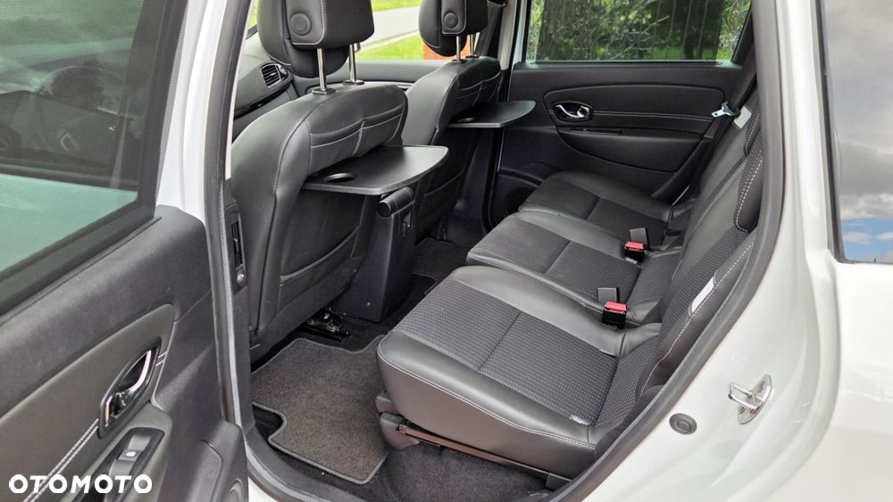 Renault Grand Scenic TCe 130 Luxe - 29