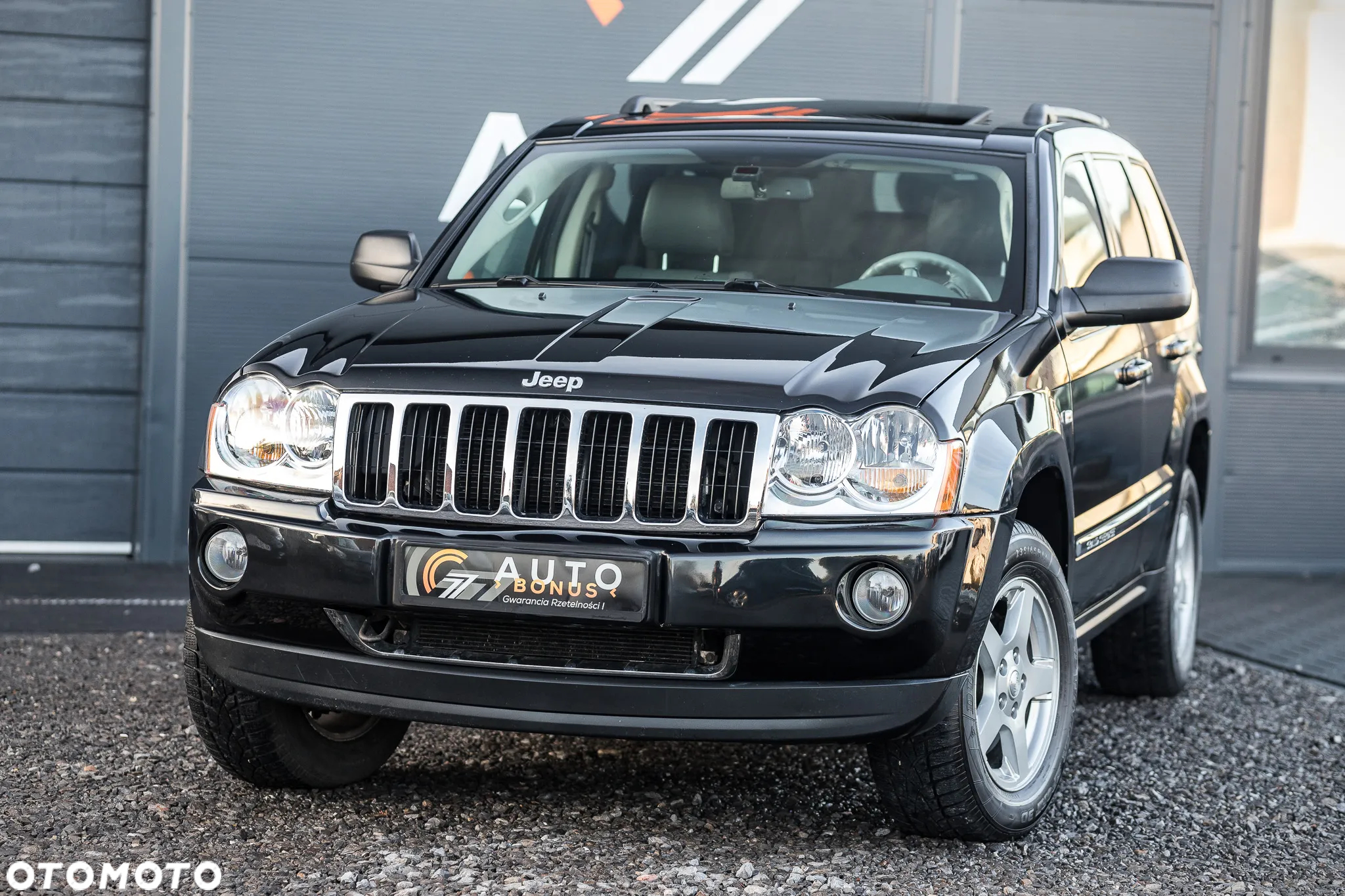 Jeep Grand Cherokee - 2