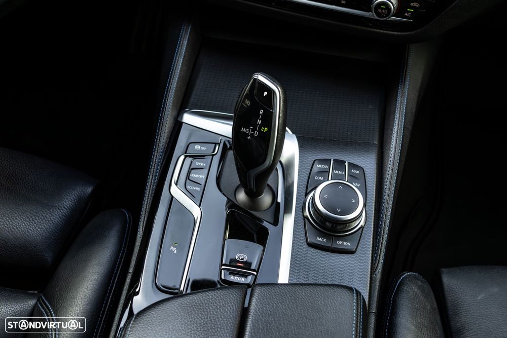 BMW 520 d Pack M Auto - 23