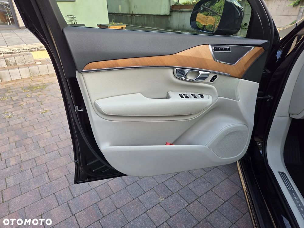 Volvo XC 90 T5 AWD Momentum - 19