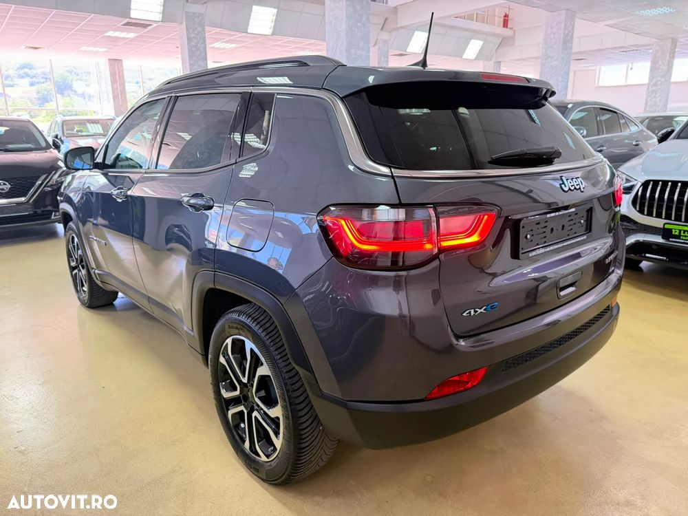 Jeep Compass - 11