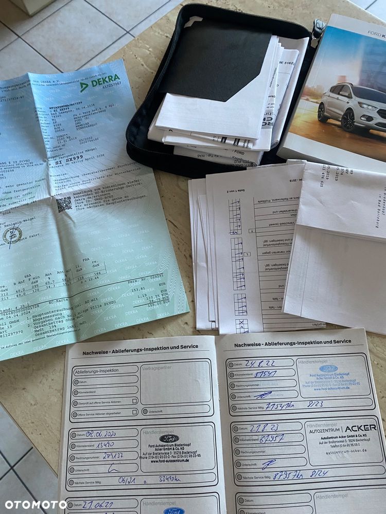 Ford Kuga 1.5 EcoBoost 2x4 ST-Line - 23