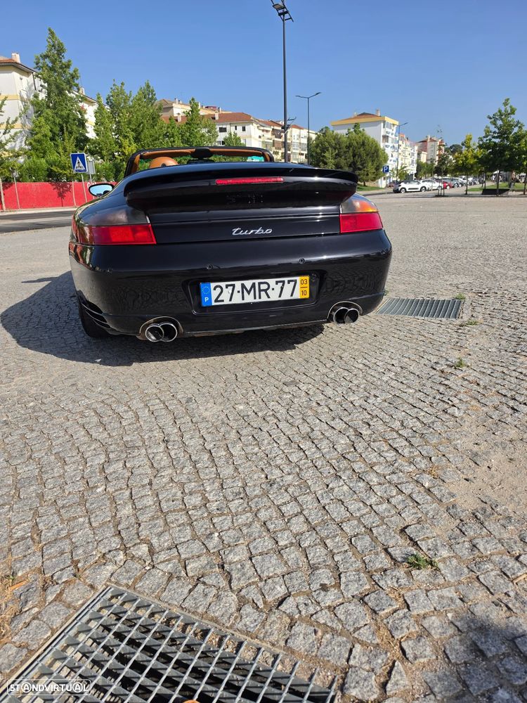 Porsche 911 Série F - 24