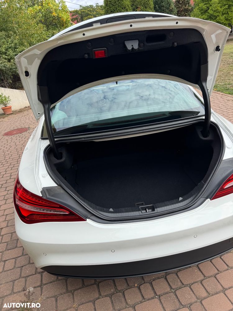 Mercedes-Benz CLA - 4