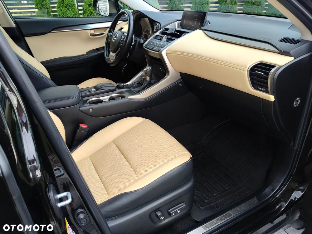 Lexus NX 200t Comfort AWD - 4