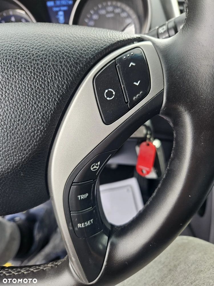 Hyundai i30 1.4 Fifa World Cup Edition - 23