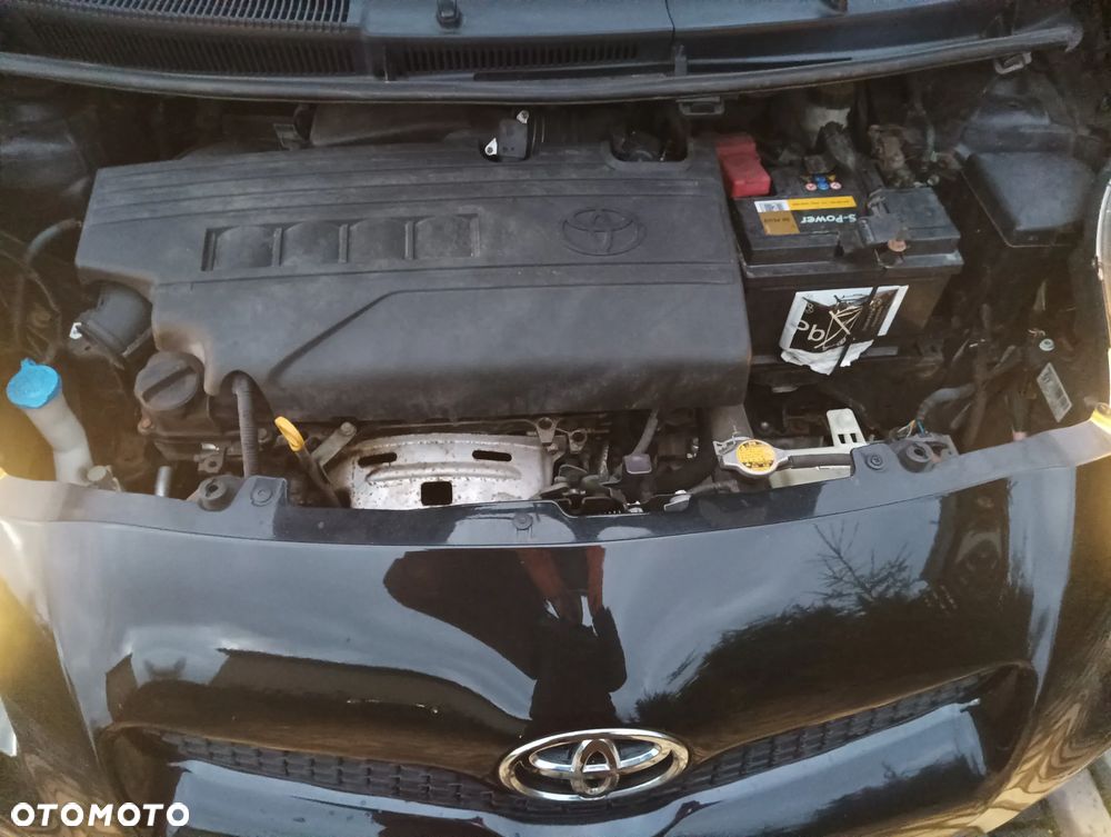 Toyota Yaris 1.33 VVT-i Cool - 17