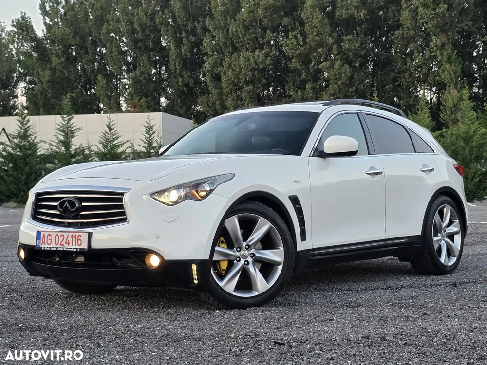 Infiniti QX70 - 10