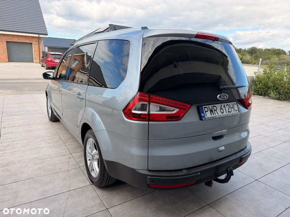 Ford Galaxy - 16