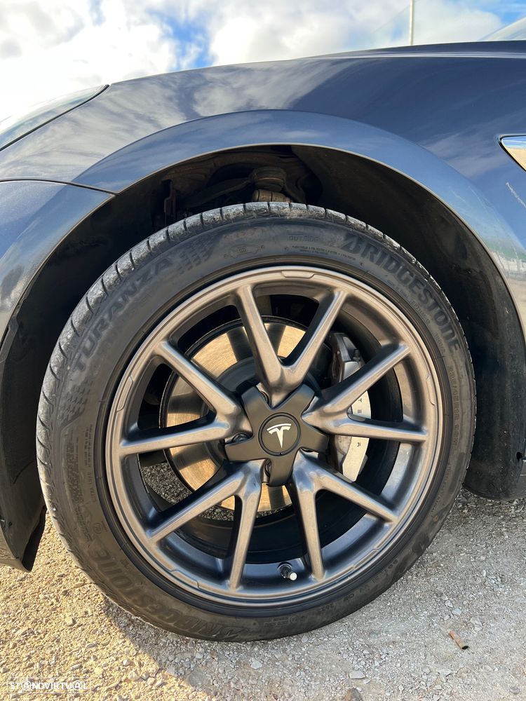 Tesla Model 3 - 15