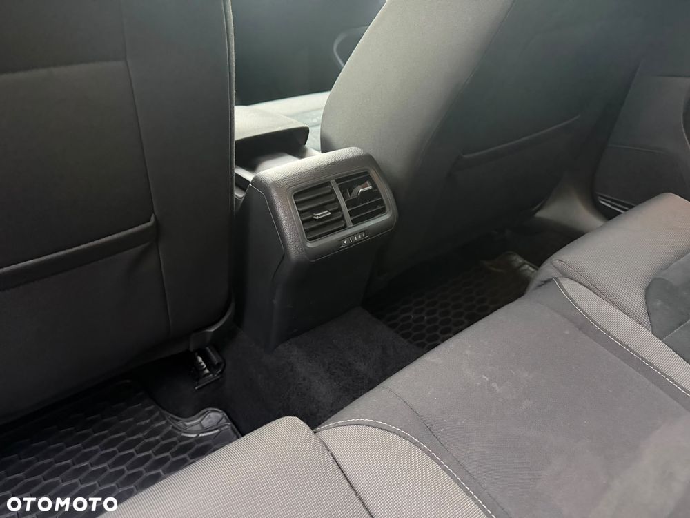 Volkswagen Golf 1.5 TSI BMT Evo Comfortline - 37
