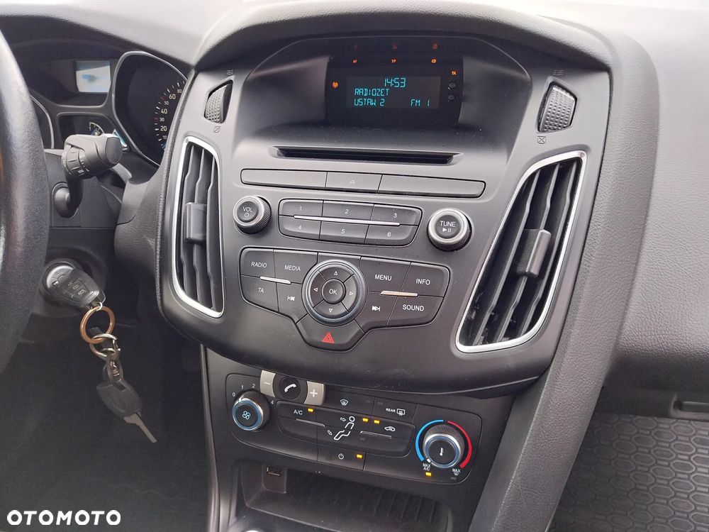 Ford Focus 1.6 Trend - 22