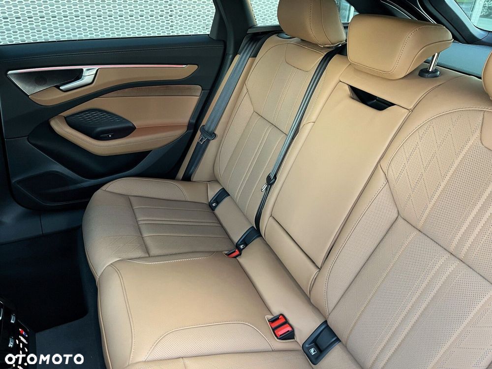 Audi A6 Avant - 22