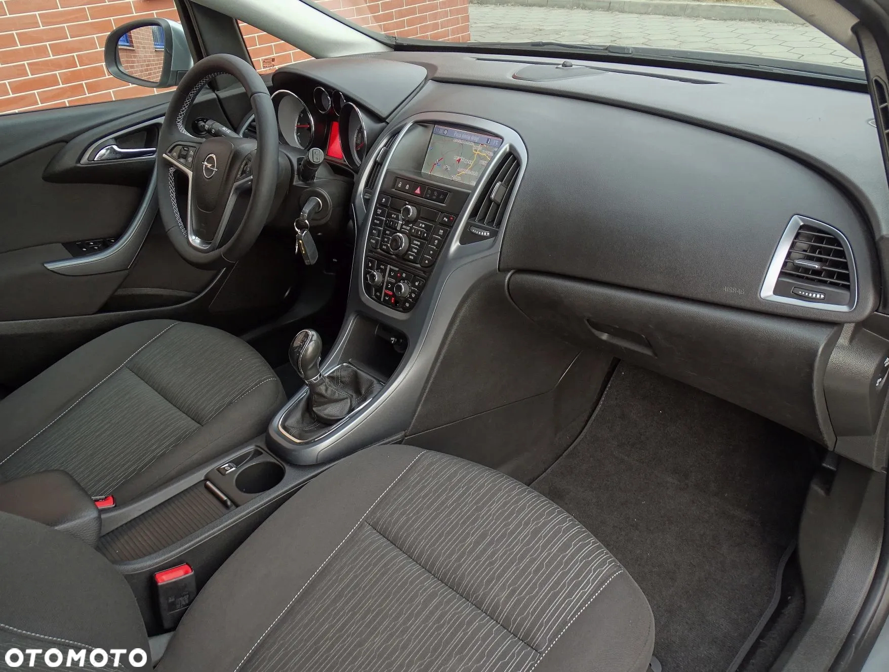 Opel Astra IV 1.4 T Cosmo - 19
