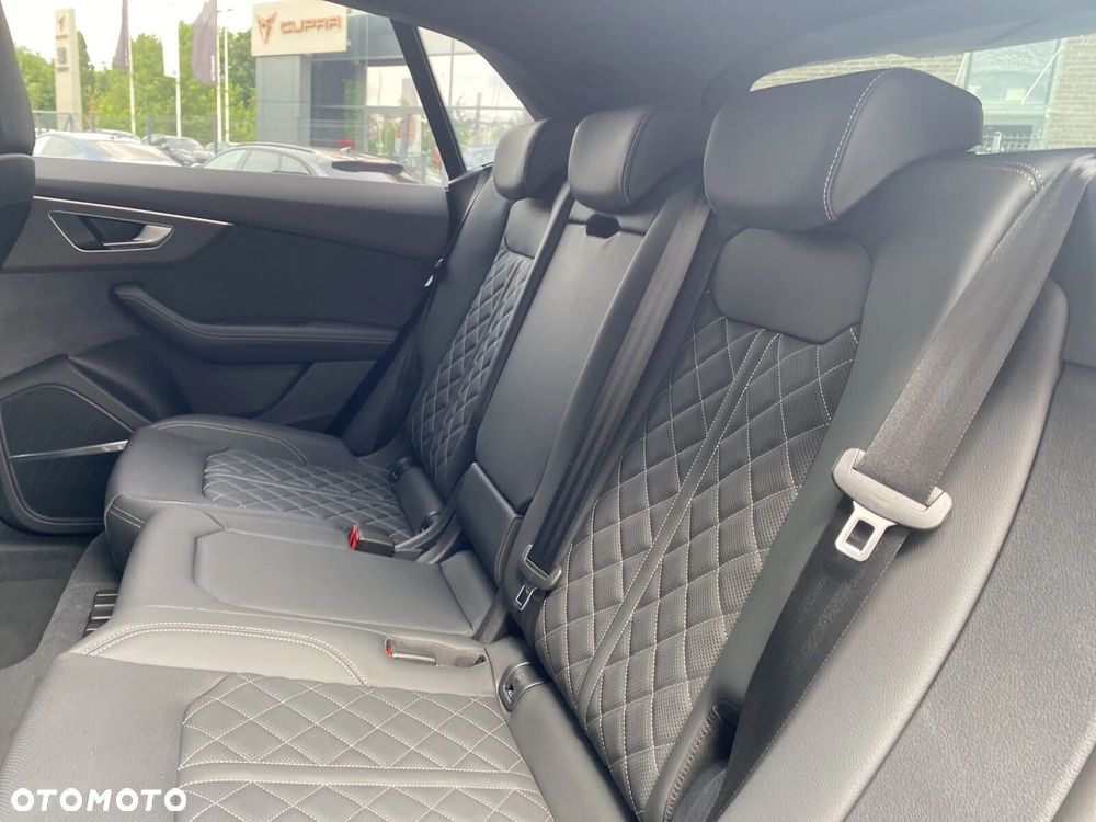 Audi SQ8 - 9