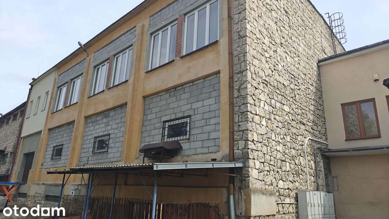 Biuro umeblowane, magazyn z towarem i sprzętem