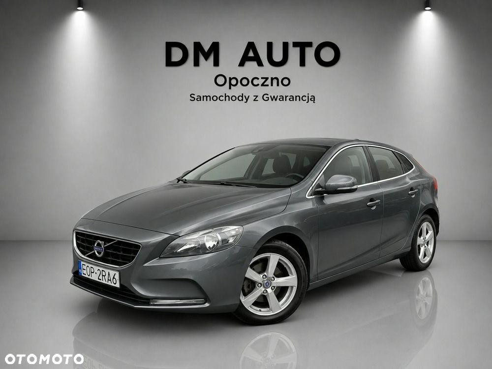Volvo V40 D2 Momentum - 1