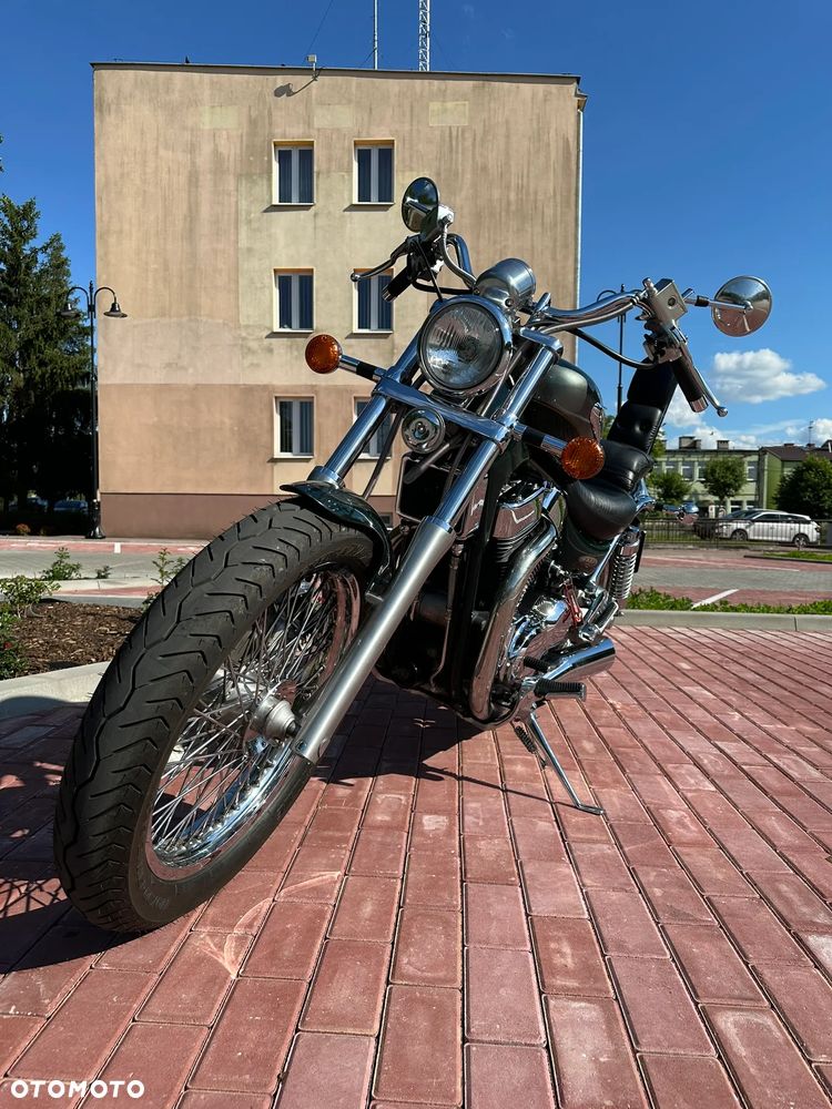 Suzuki Intruder - 2