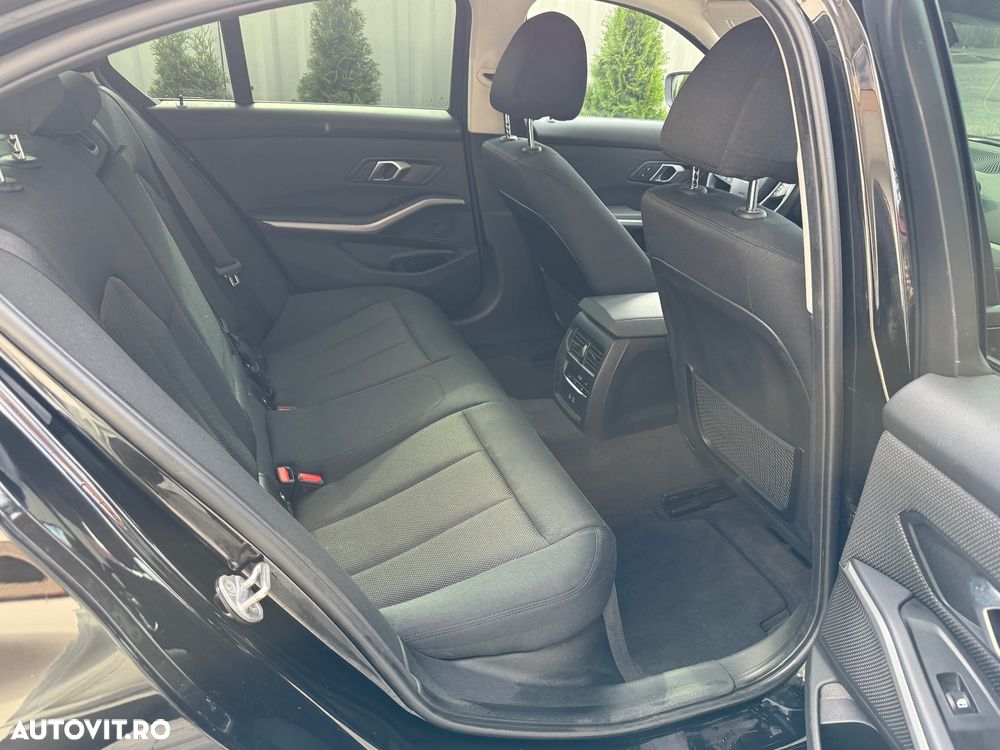 BMW Seria 3 320d xDrive AT MHEV - 5