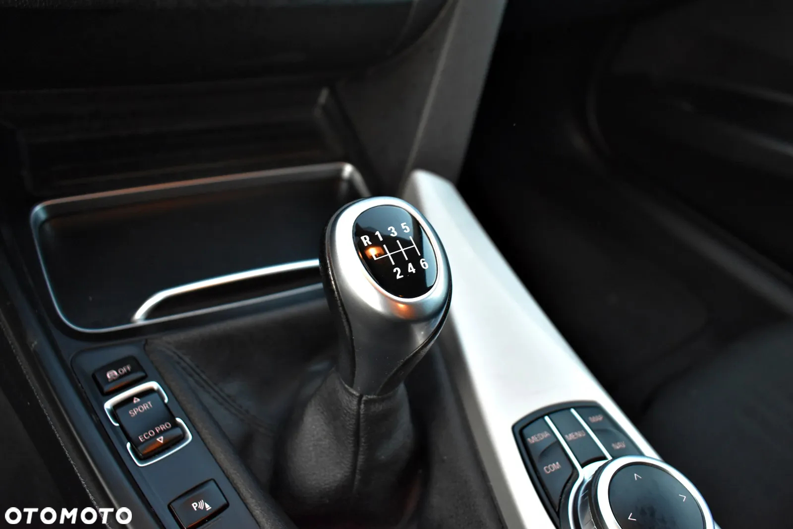 BMW Seria 3 318d Advantage - 19
