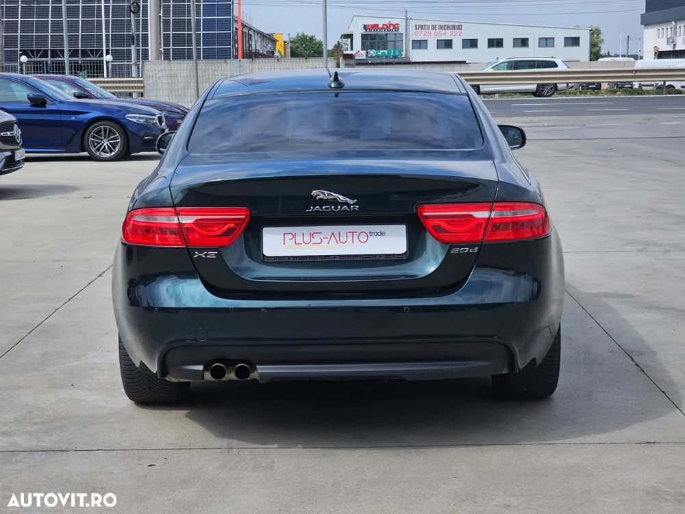 Jaguar XE 2.0 Prestige - 5