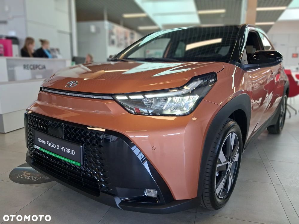 Toyota Aygo X Hybrid 1.5 Style e-CVT - 2