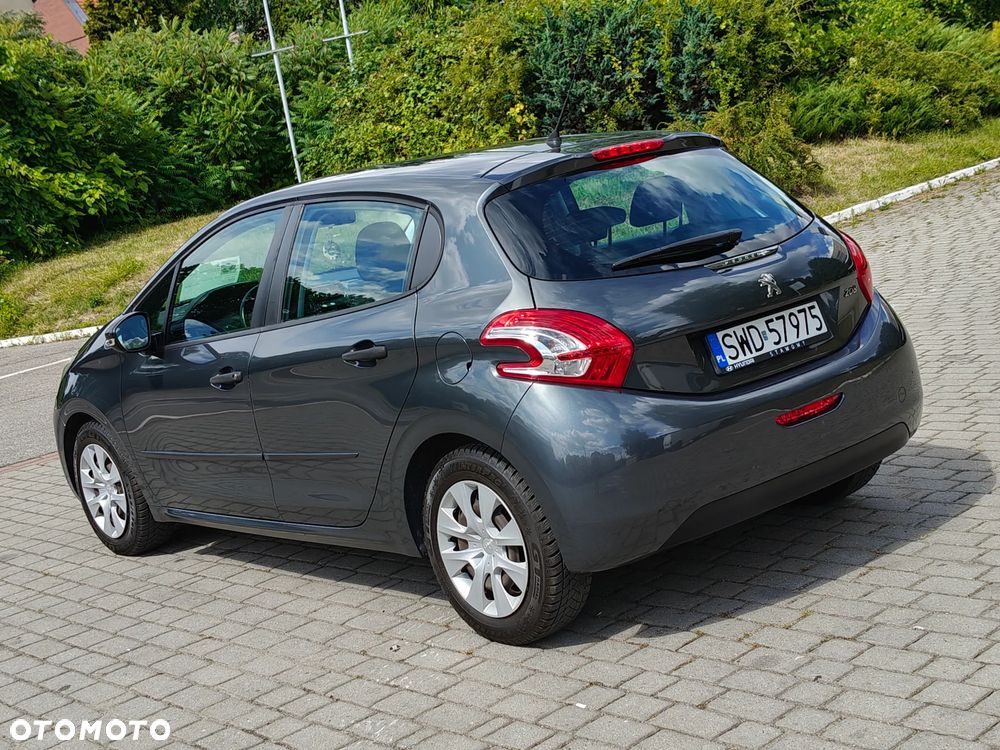 Peugeot 208 82 VTI Allure - 16