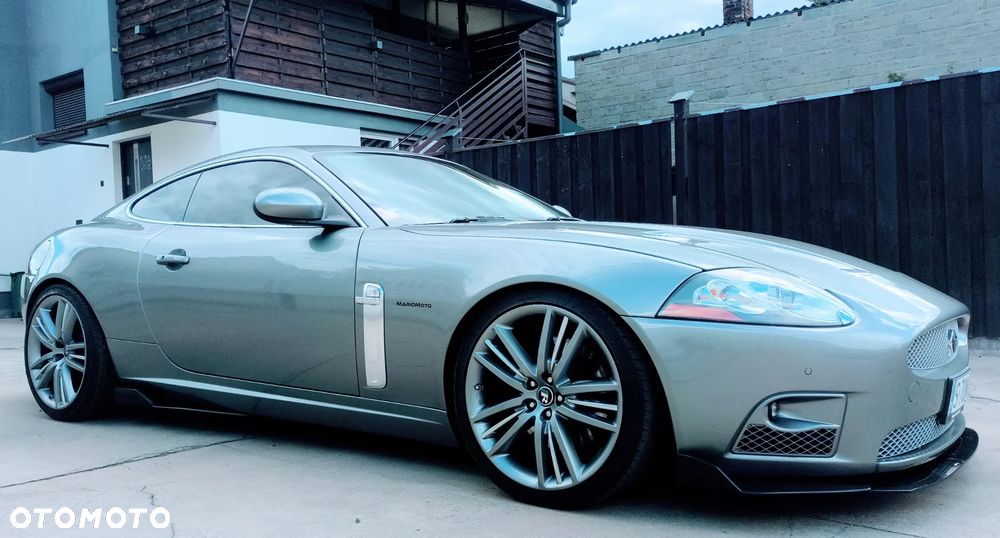 Jaguar XK XKR - 2