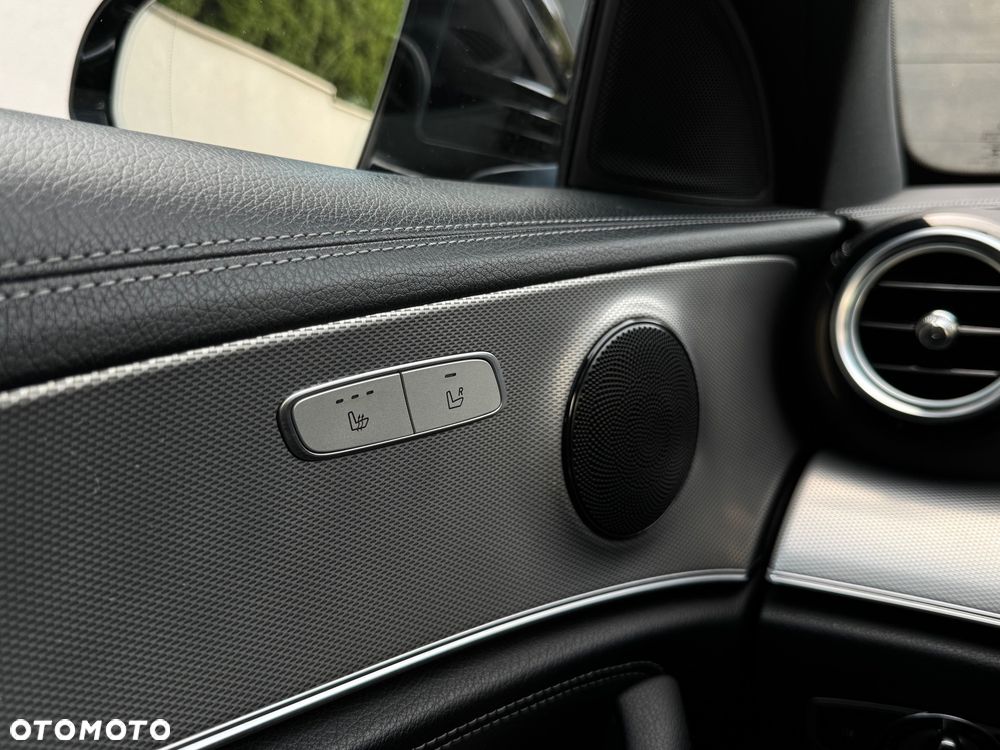 Mercedes-Benz Klasa E 200 9G-TRONIC AMG Line - 28