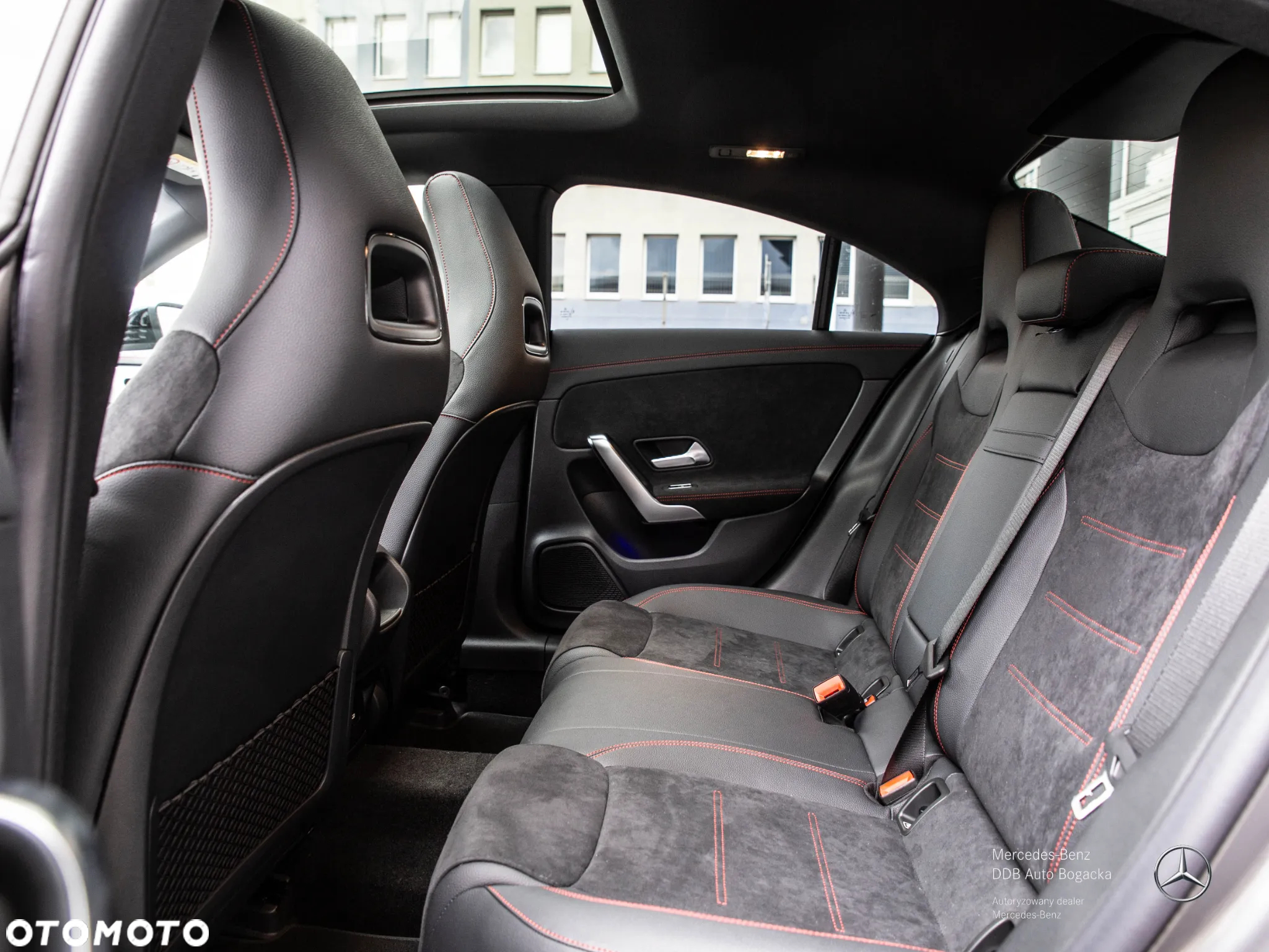 Mercedes-Benz CLA 250 E AMG Line 8G-DCT - 11