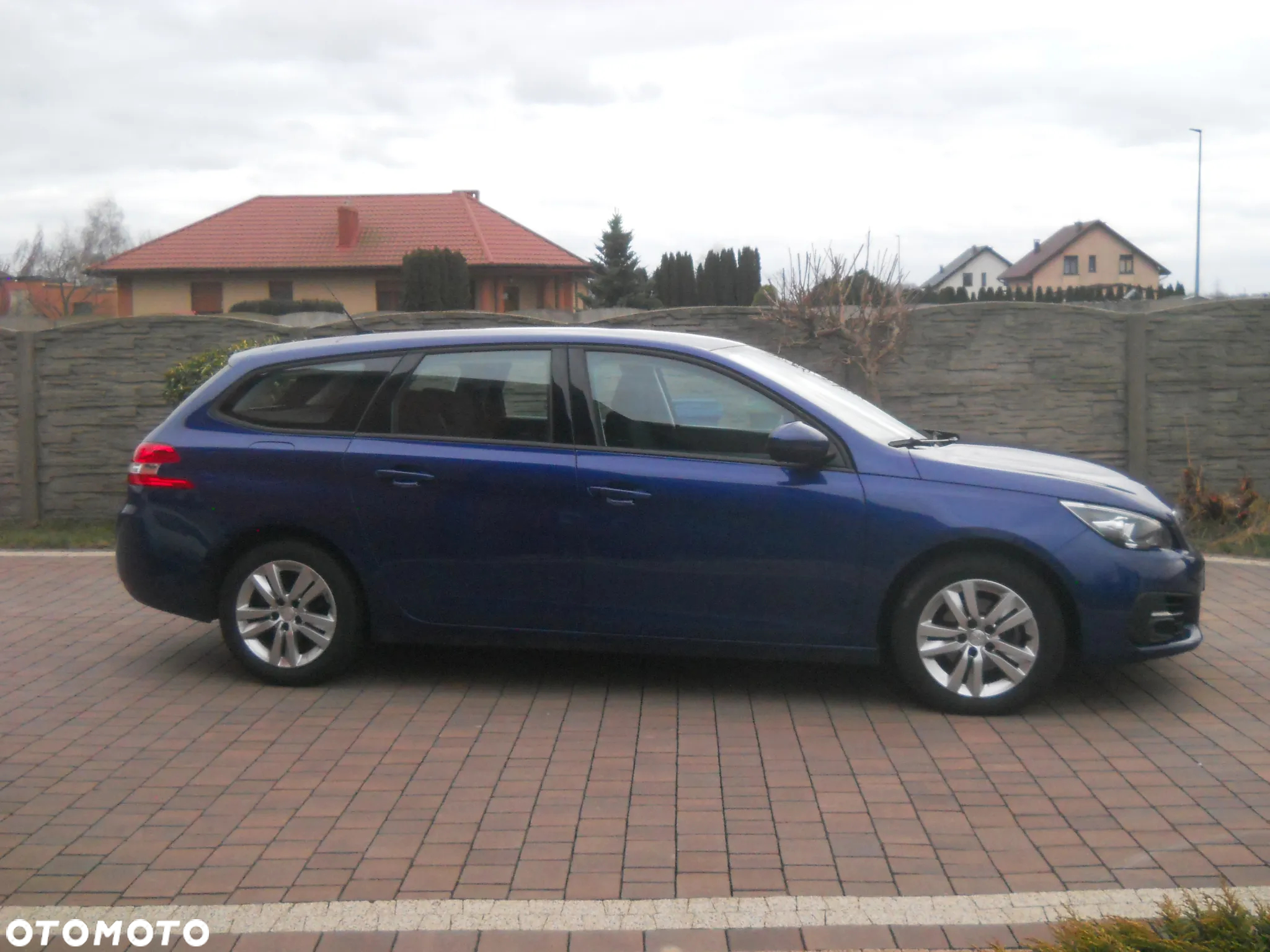 Peugeot 308 1.5 BlueHDi Active Pack Business S&S EAT8 - 3