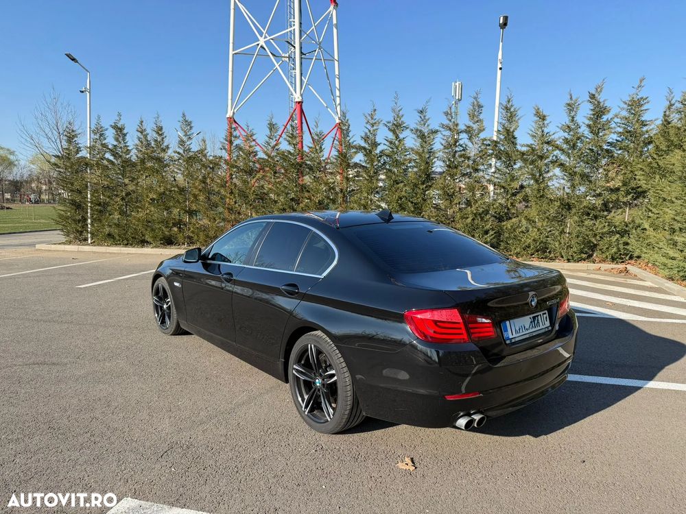 BMW Seria 5 520d Aut. - 1