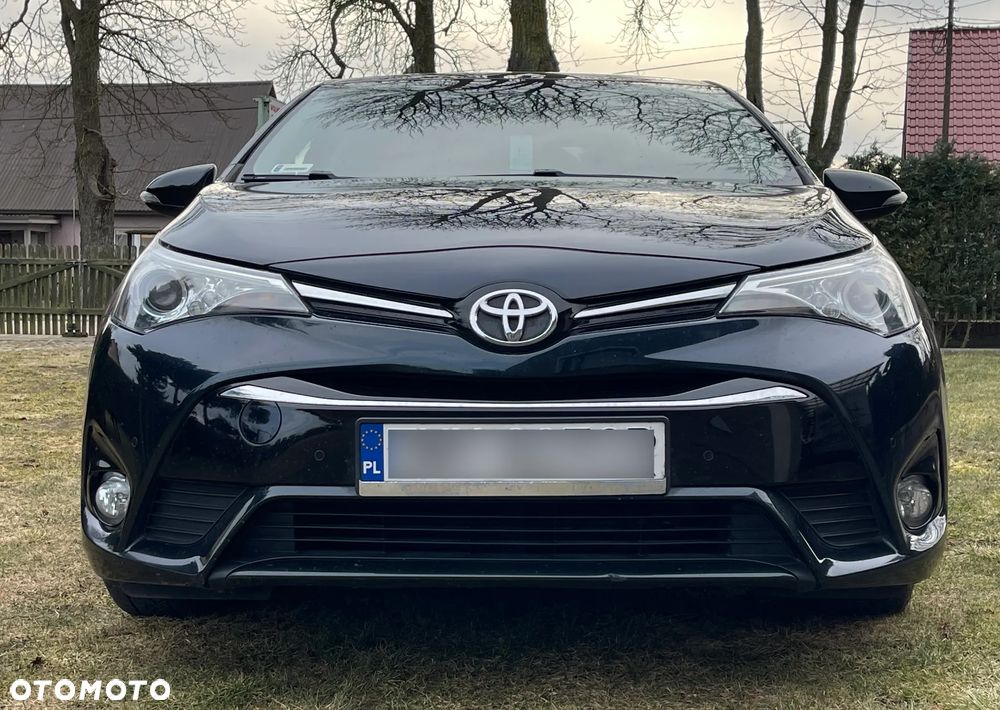 Toyota Avensis 1.8 Premium - 3