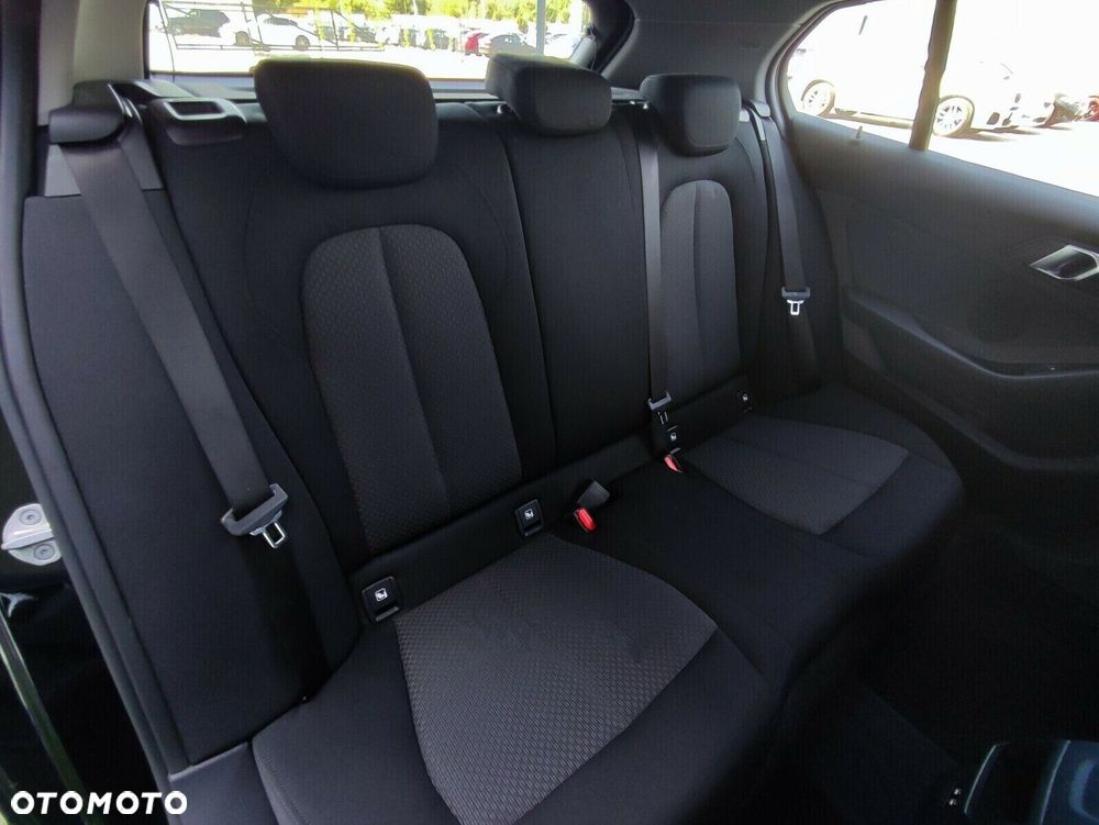 BMW Seria 1 - 16