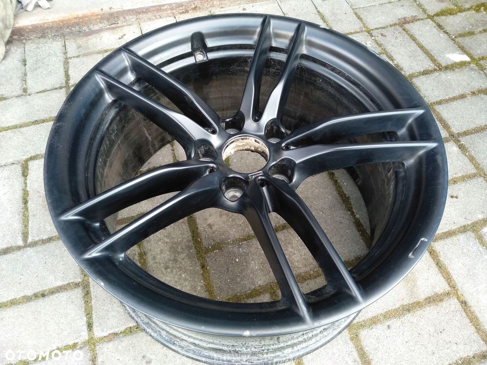 felga 9j 19 et29 bmw m3 f80 m4 f82 tył 8093920 - 2