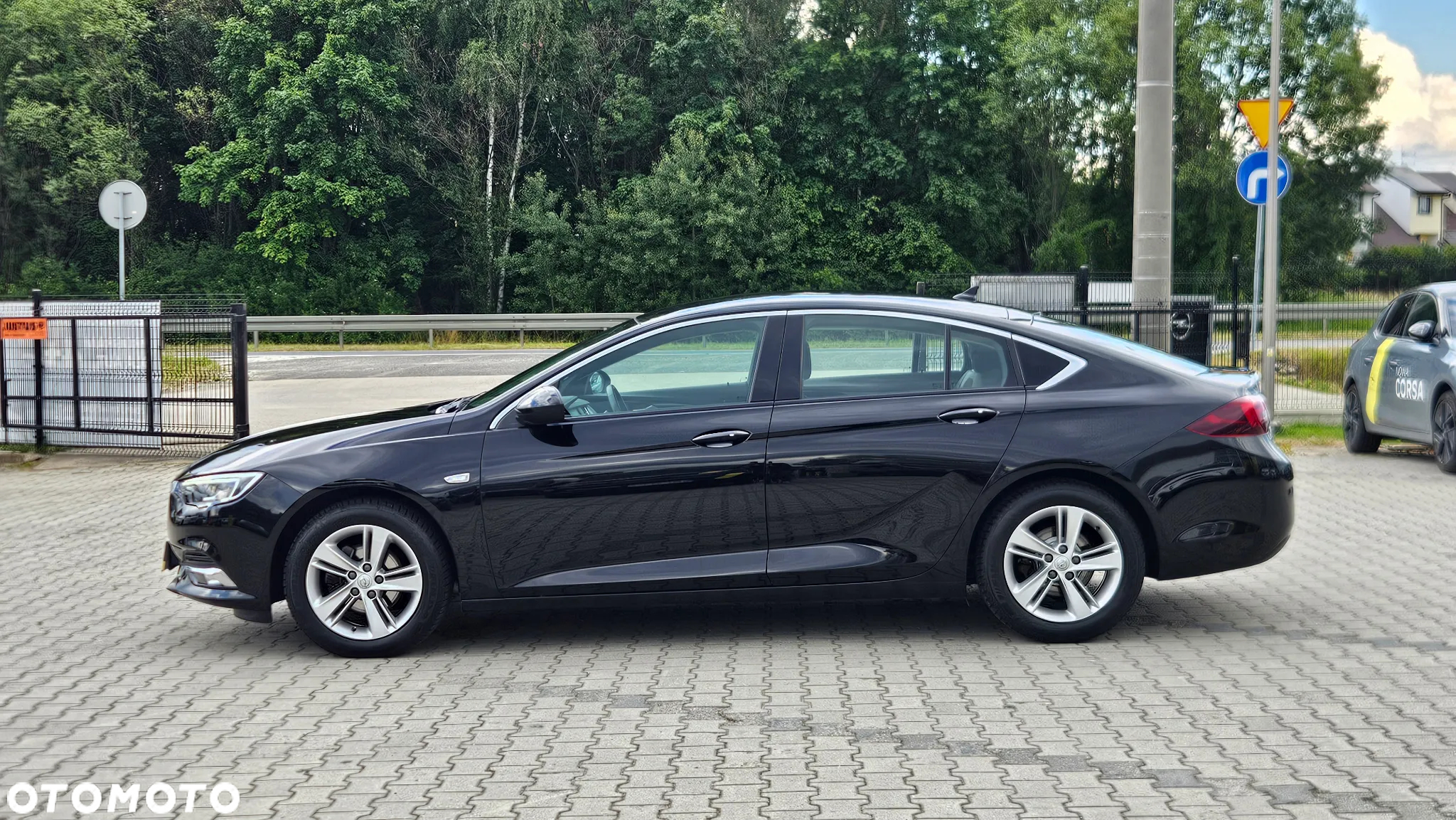 Opel Insignia 1.5 T Elite S&S - 20