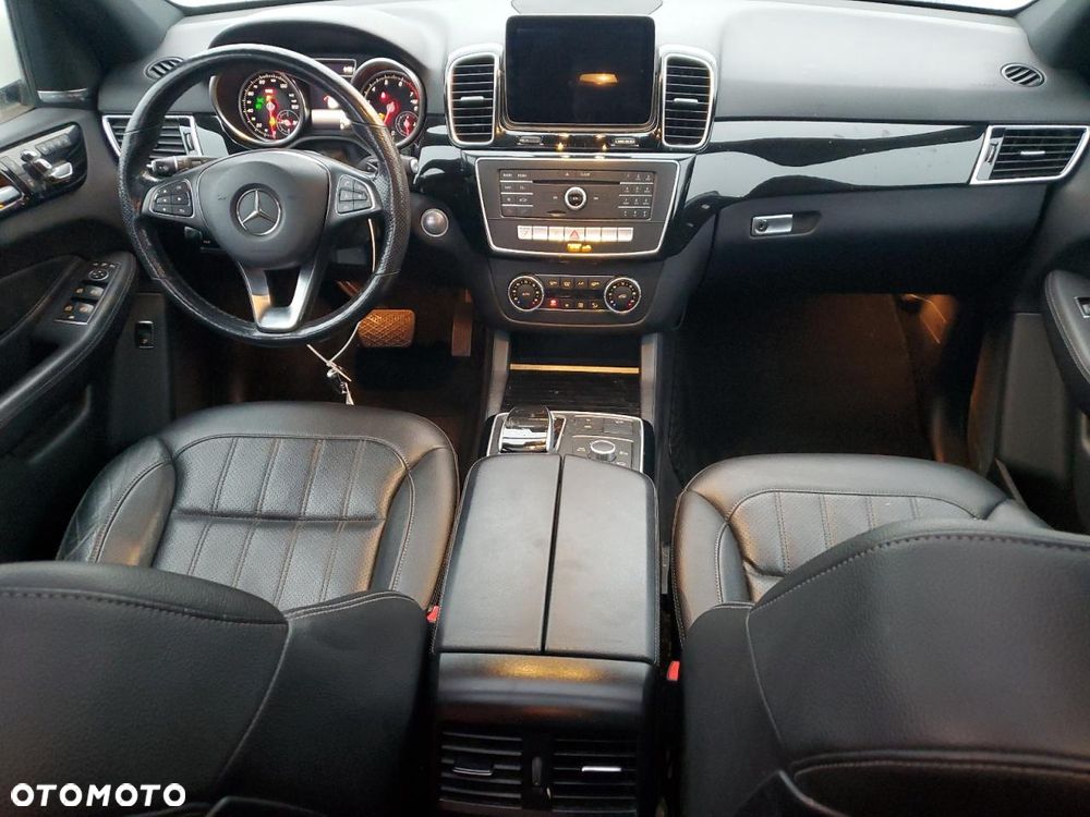 Mercedes-Benz GLE - 8