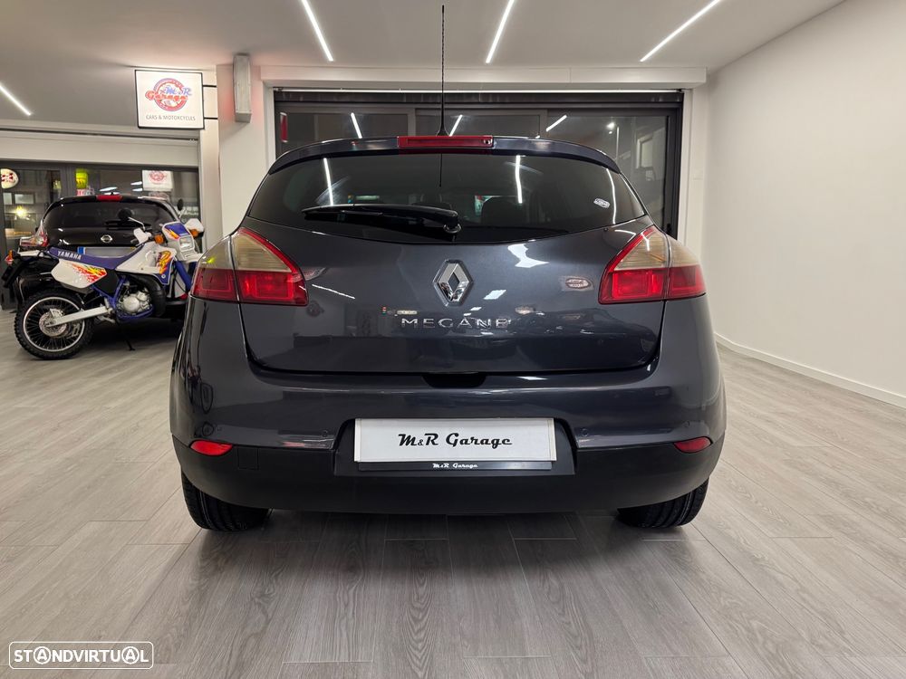 Renault Mégane 1.5 dCi Dynamique S - 3