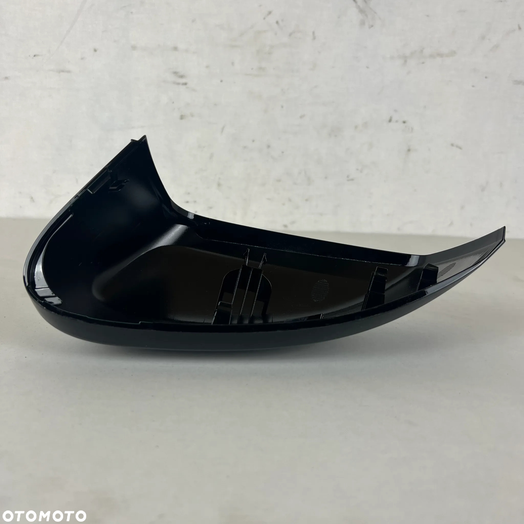 Obudowa Osłona Lusterka Prawa VW CADDY V 5 2K7 20-  OE: 2K7857528A - 2