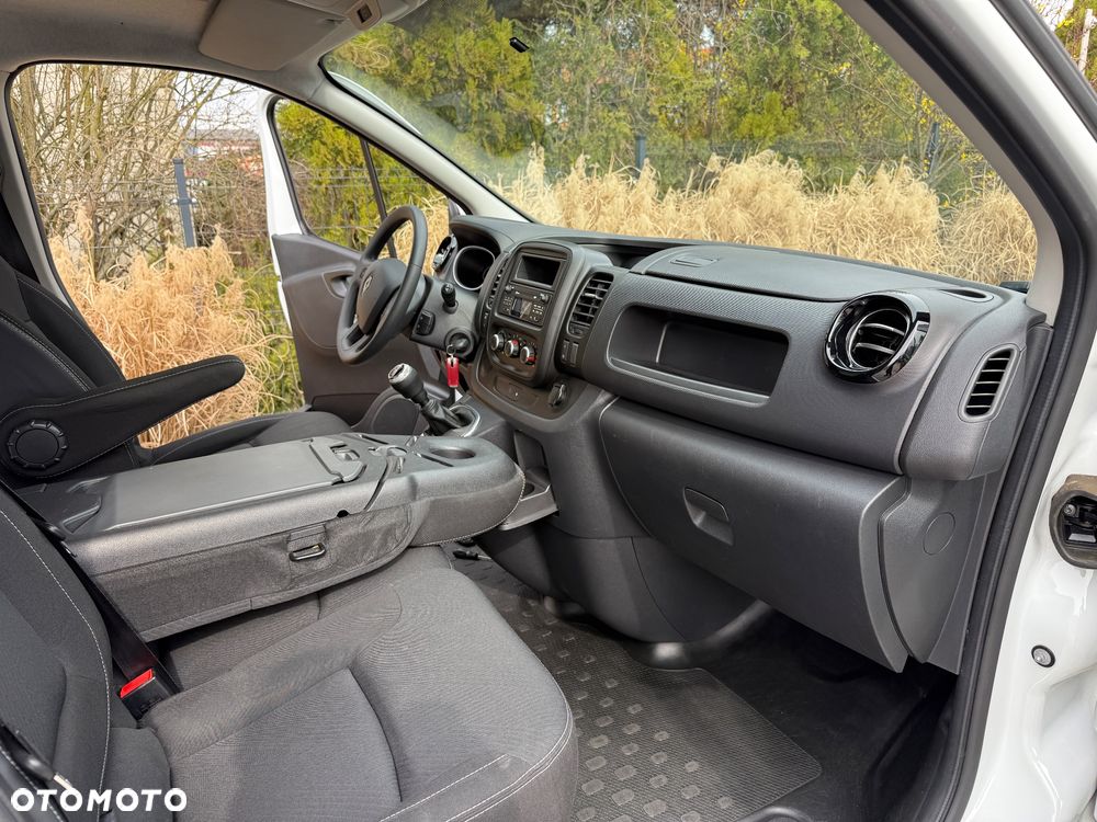 Renault trafić - 13