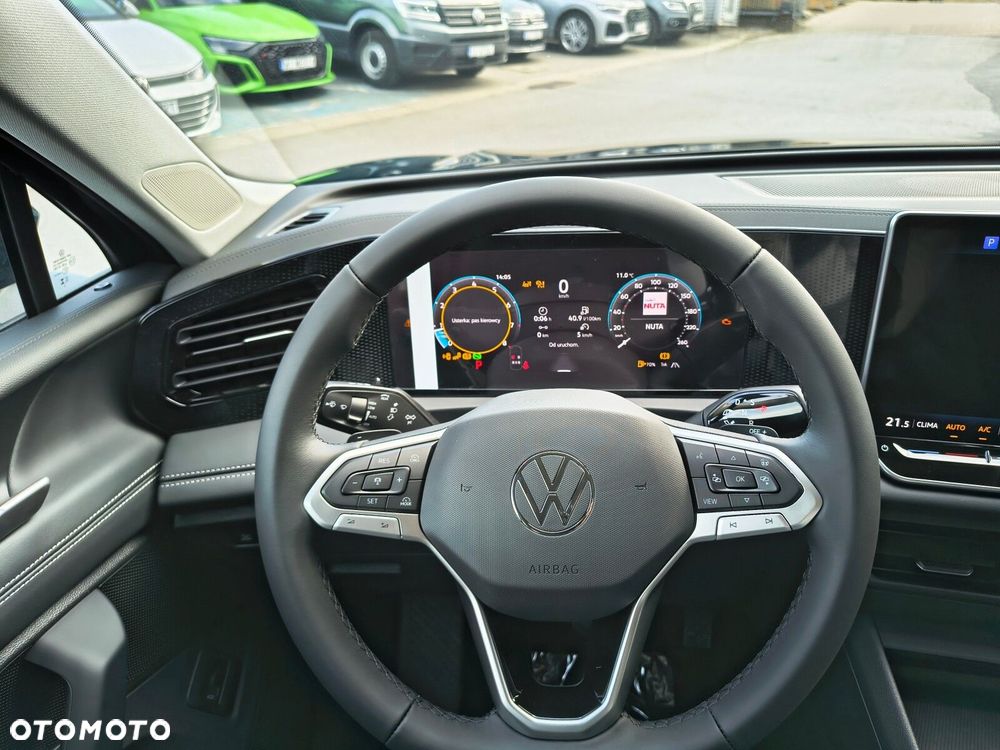 Volkswagen Tiguan - 16