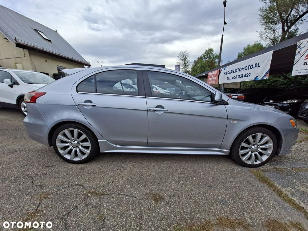 Mitsubishi Lancer - 6