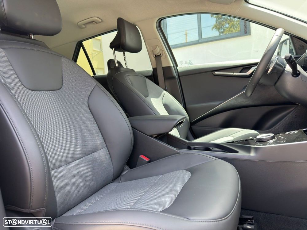 Kia Niro 1.6 GDi HEV Urban - 11