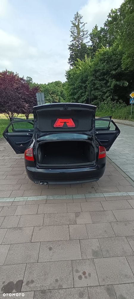 Audi A6 Avant - 16