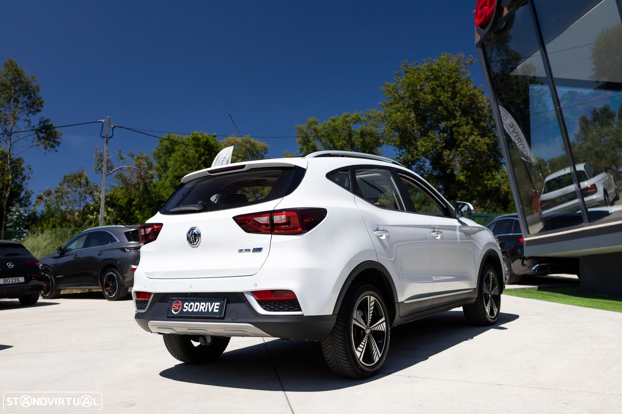 MG ZS - 46