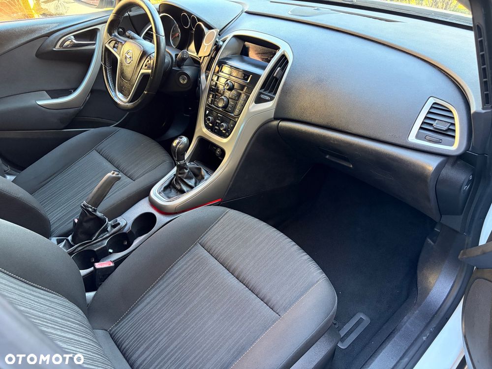 Opel Astra 1.6 Essentia - 13