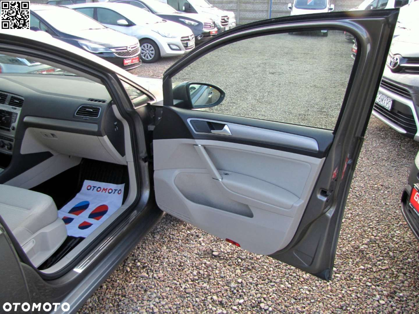 Volkswagen Golf - 24