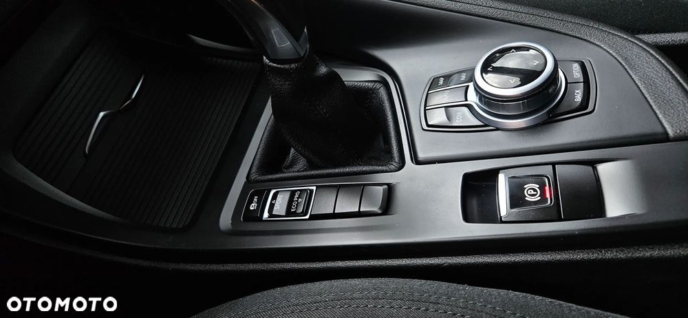 BMW X1 sDrive18d xLine - 15
