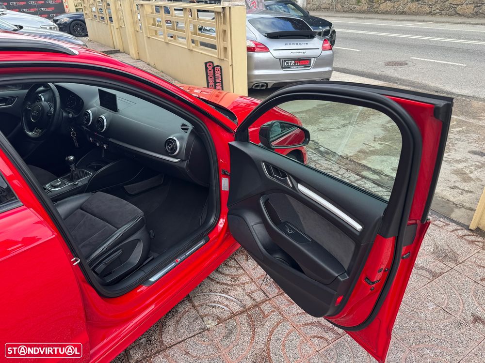 Audi A3 Sportback 1.6 TDI (clean diesel) S line Sport Pack - 21